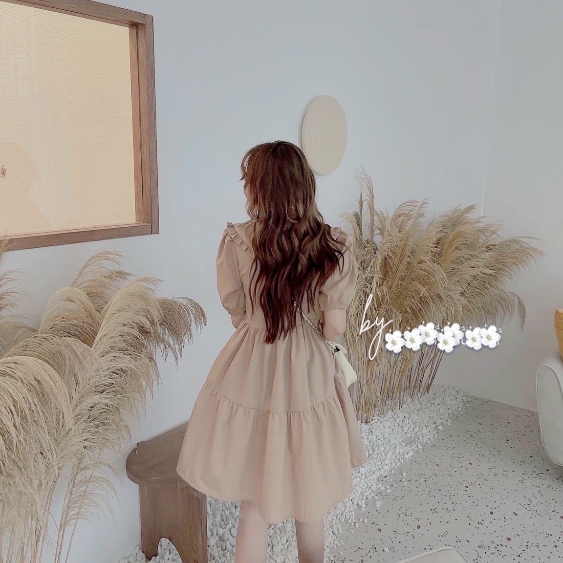 Đầm babydoll kem cổ bèo