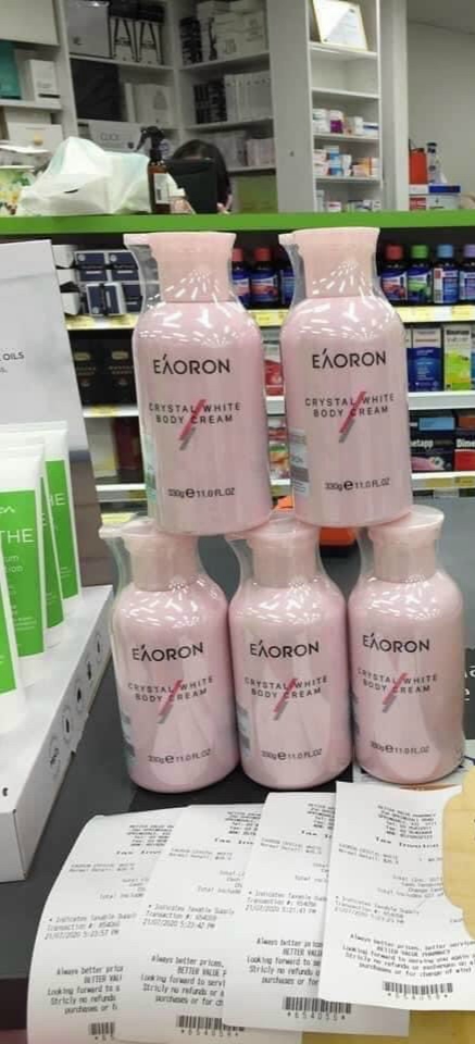 KEM DƯỠNG TRẮNG DA BODY EAORON CRYSTAL WHITE - ÚC
