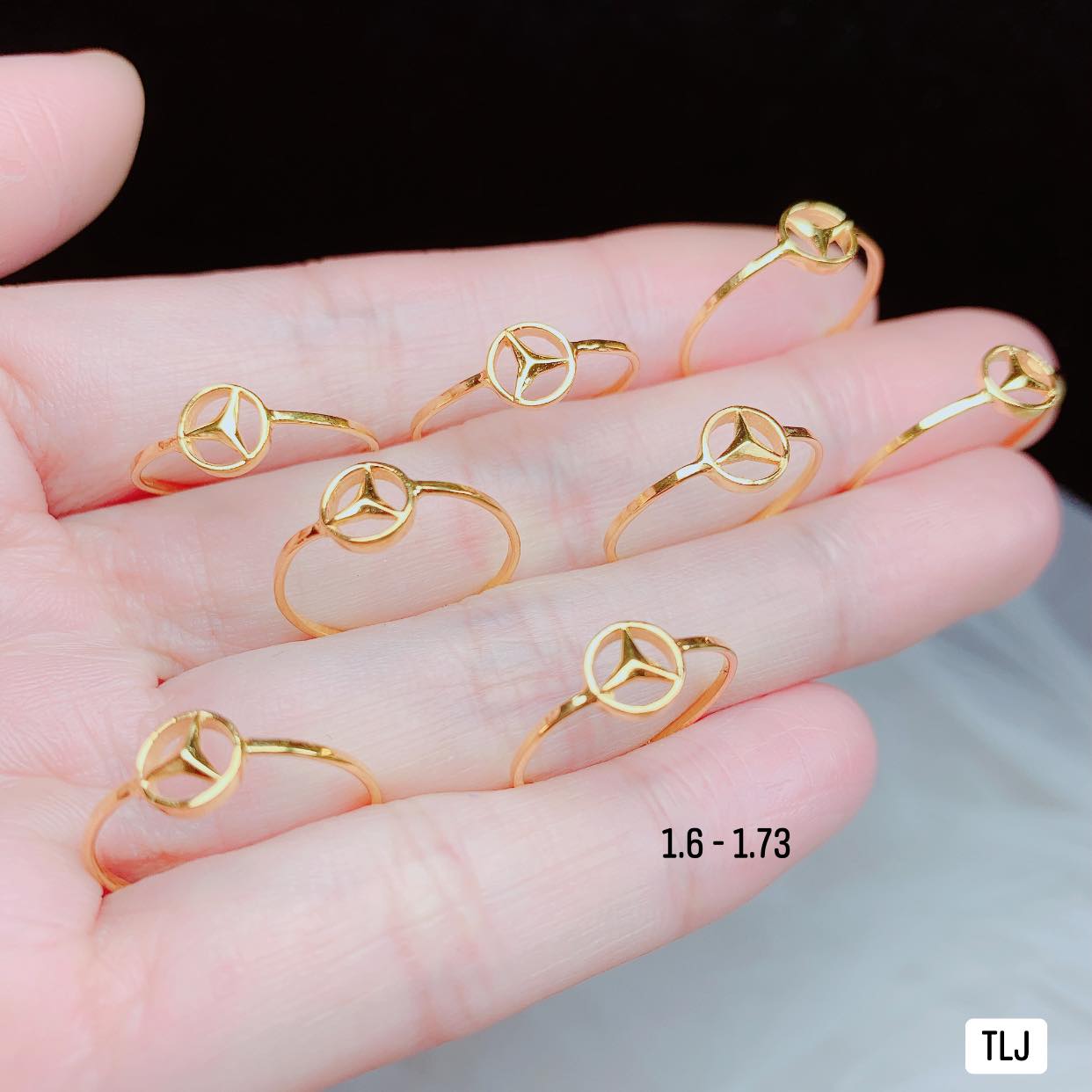 Nhẫn vàng 10k thật nhỏ xinh NVBA08