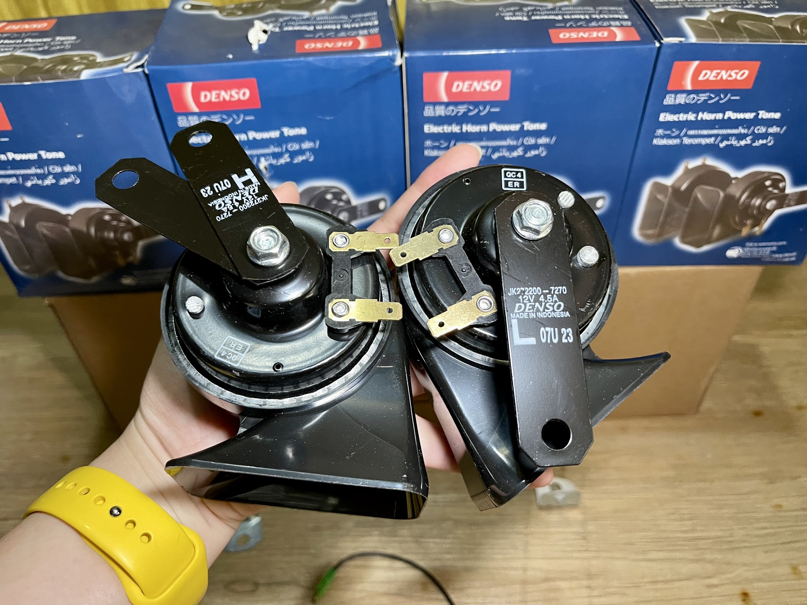 Kèn sò denso 12v