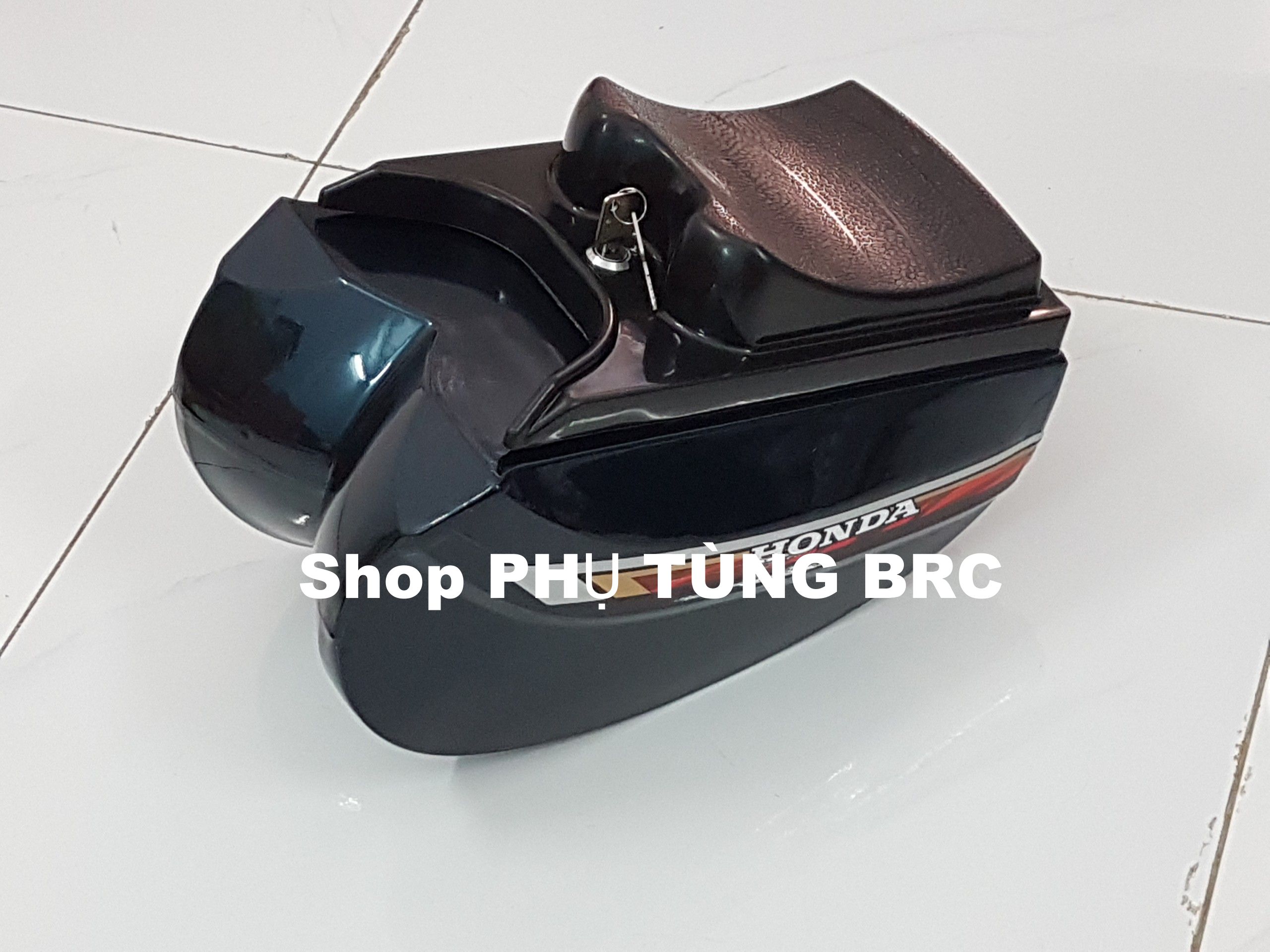 Thùng chứa đồ kiêm ghế em bé xe DREAM