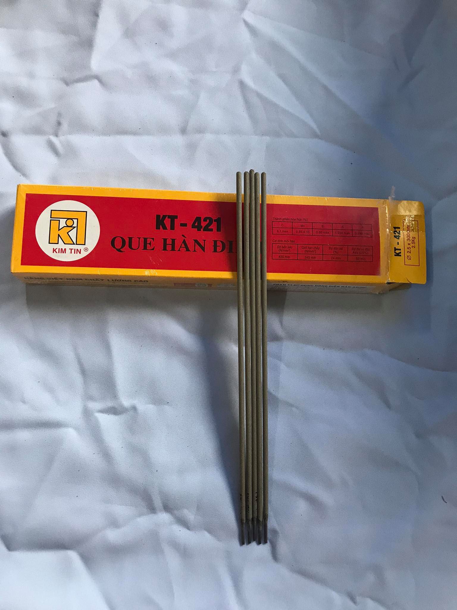 5 Que hàn thường (sắt) KT-421 (2.5mm) - Hộp 2.5kg , 5 que hàng sắc