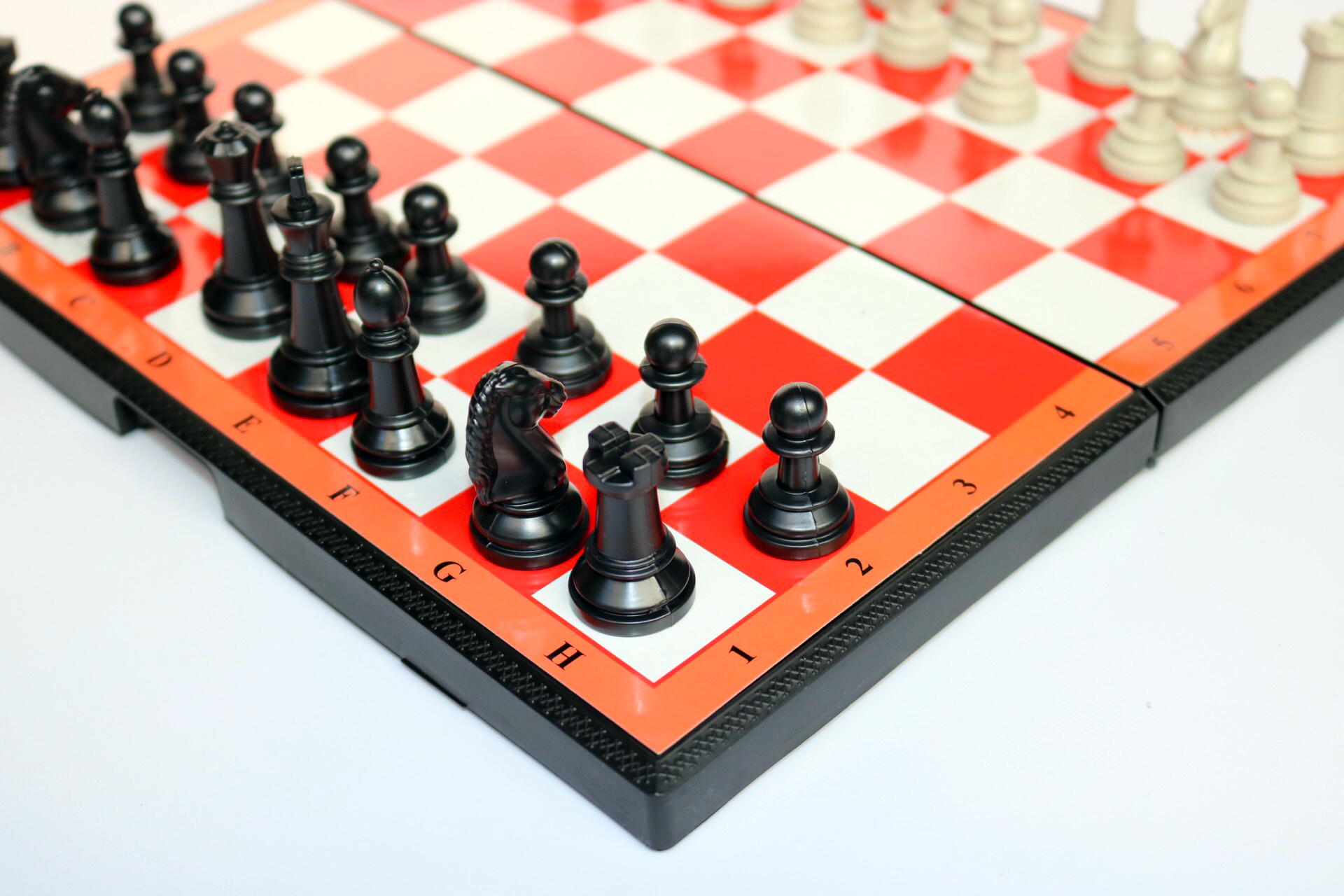 Set toy chess medium Crystal chessboard plastic small size-chess advanced production in Vietnam, đồ educational boardgame-liclac