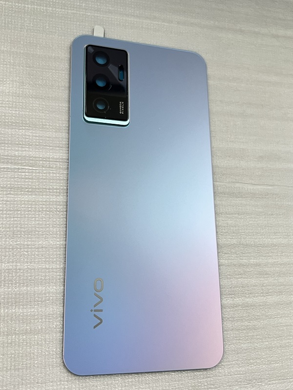 Nắp lưng điện thoại Vivo V23E có kính camera