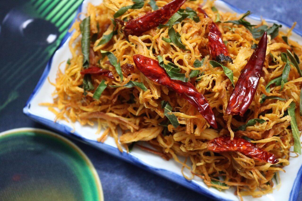 [FREESHIP TOÀN QUỐC] Khô Gà Lá Chanh (Có Tâm Quán)