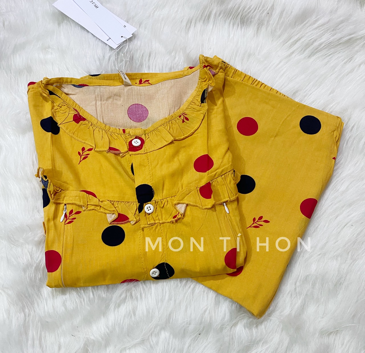 Bộ sau sinh dài vải lanh lụa (có chun rút chỉnh bụng và khoá cho bé bú)