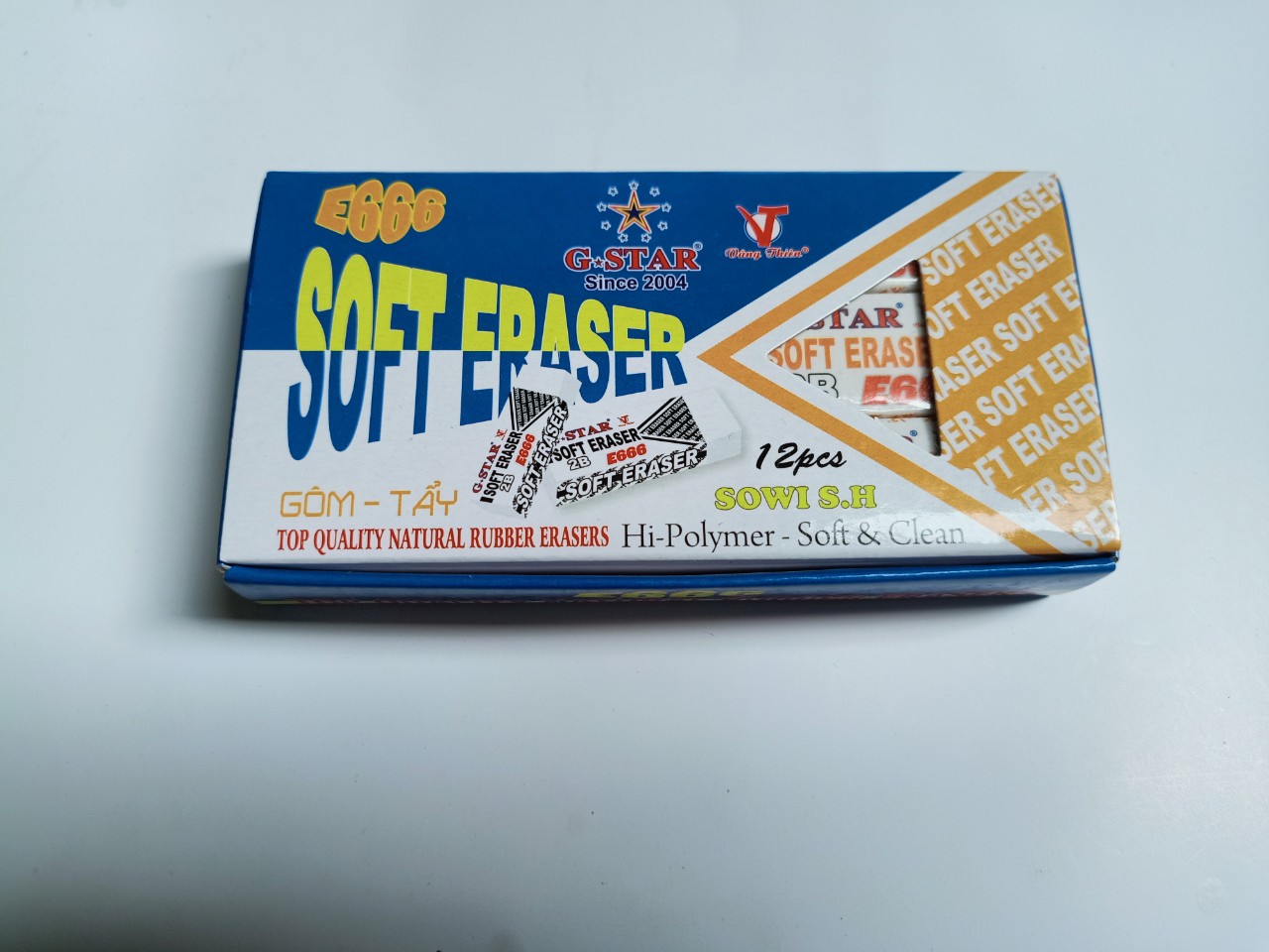 Hộp 12 cục gôm trắng E666 Gstar