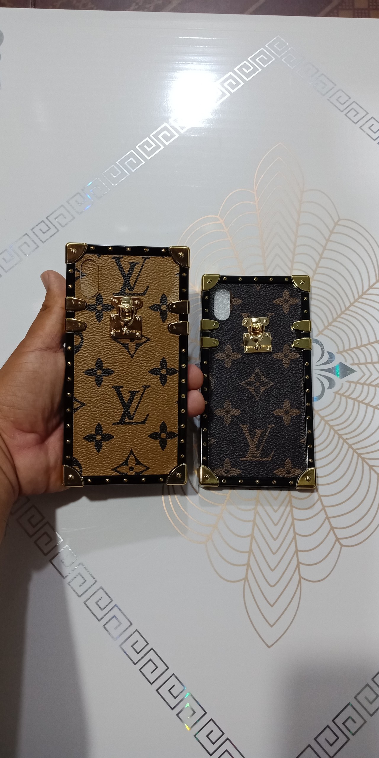 Ốp vuông mặt da mẫu LV Iphone X/XS