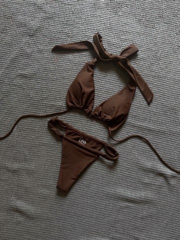 Gigi bikini