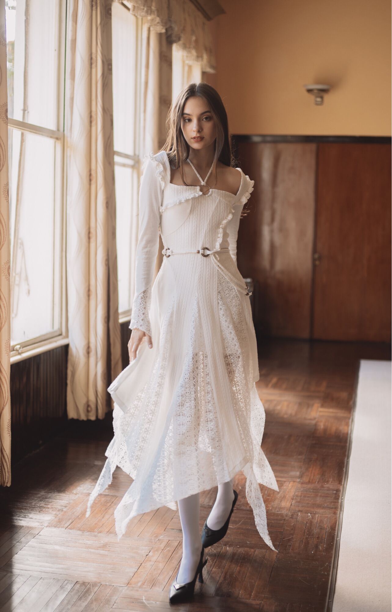 [Nhập LazXuHuong05 - giảm 70k cho đơn 499k] Florence Đầm ren Knitted Lace Dress