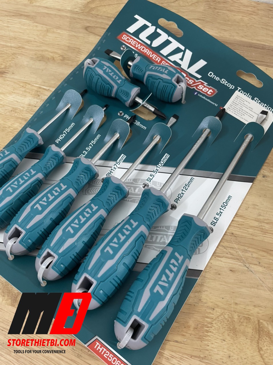 [HCM]Bộ 8 Tua Vít Tht250608 Total
