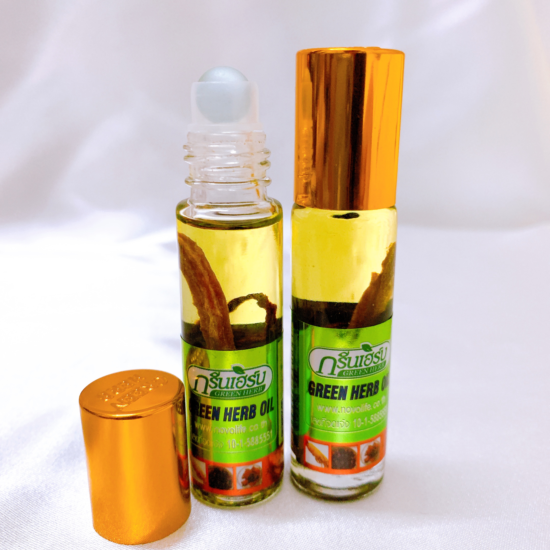 Dầu Lăn Sâm Green Herb Thái Lan 8ml-Hàng Nội Địa Thái Lan 100%