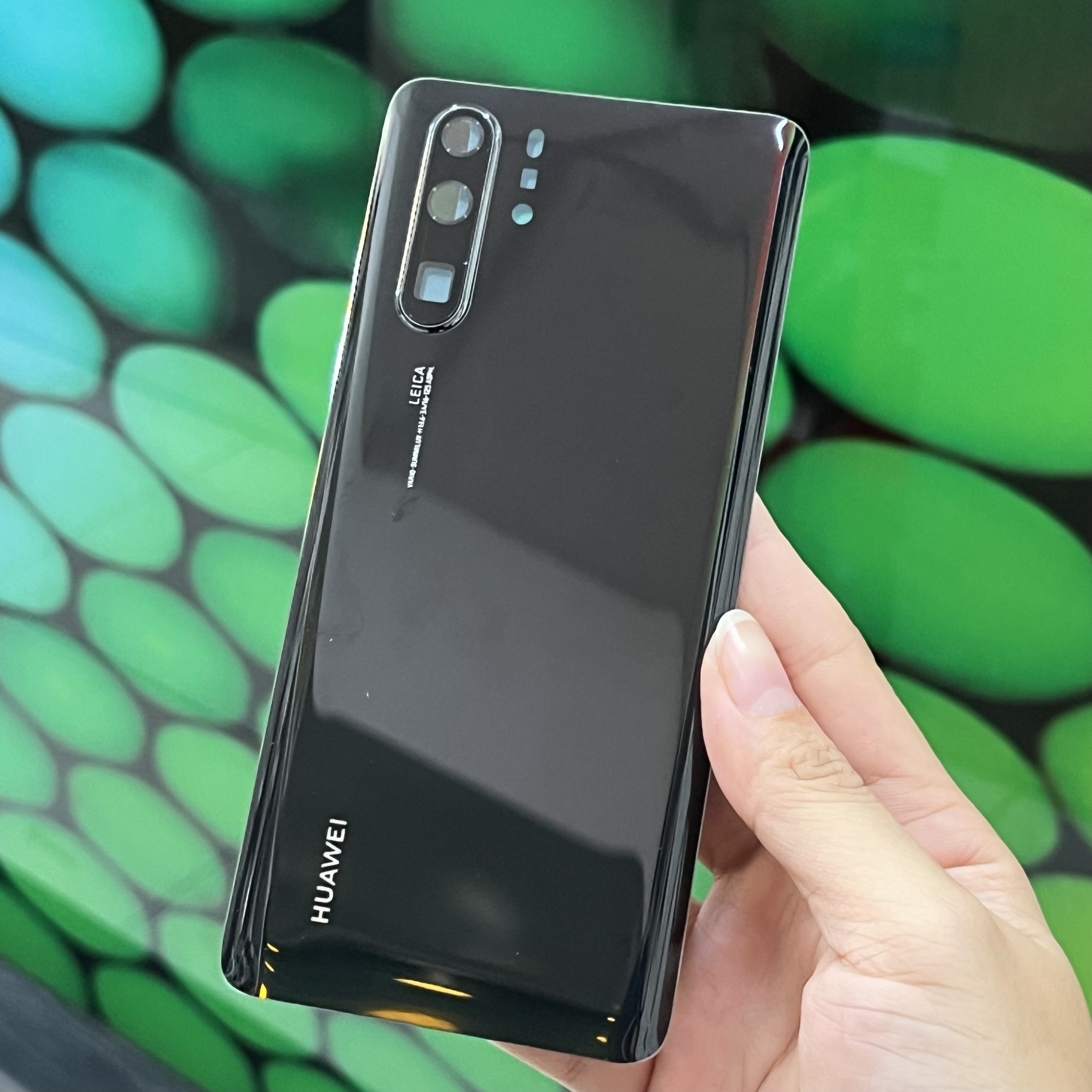 Nắp lưng Huawei P30 Pro ( liền kính camera )