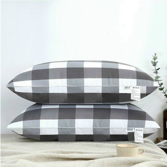 Set 2 chiếc ruột gối Muji kẻ hàng cao cấp