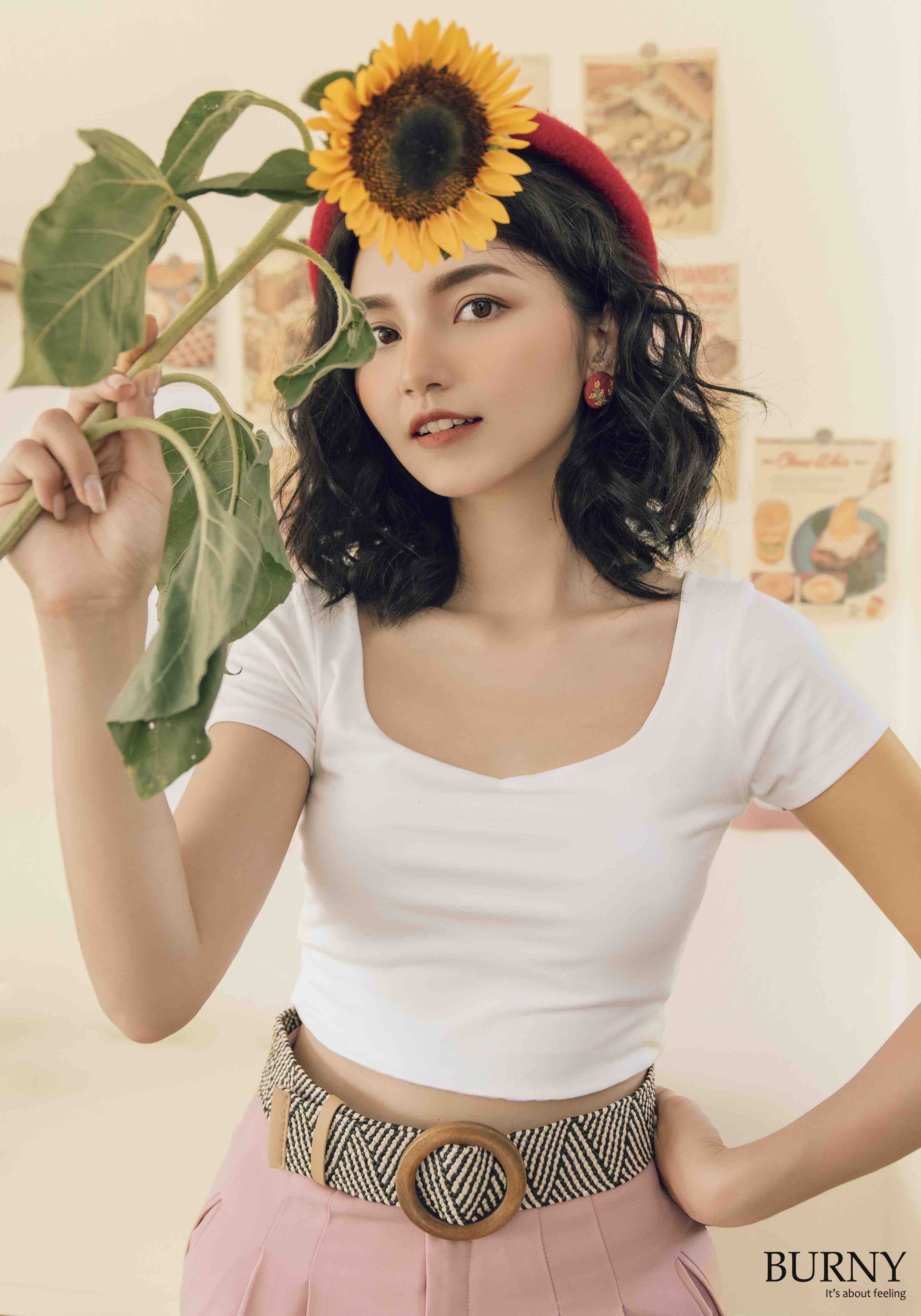 Áo Croptop Cổ Vuông Cộc Tay Nữ nhiều màu Croptop basic Burny A3003191B