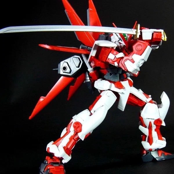 Mô hình lắp ráp Gundam HG Astray Red Frame Flight Unit