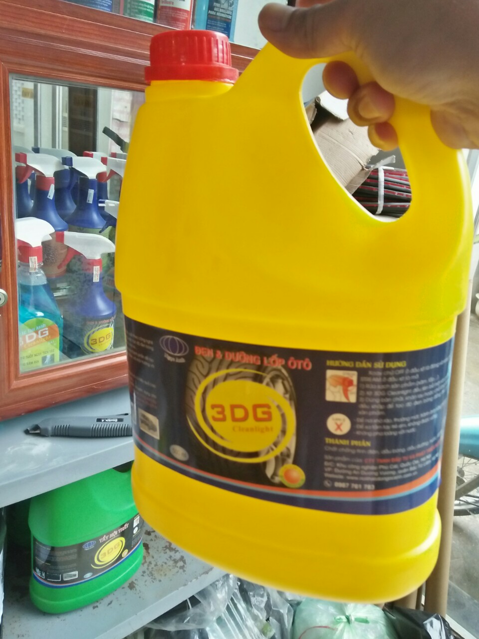 Đen, Dưỡng  lốp ôtô 5lít