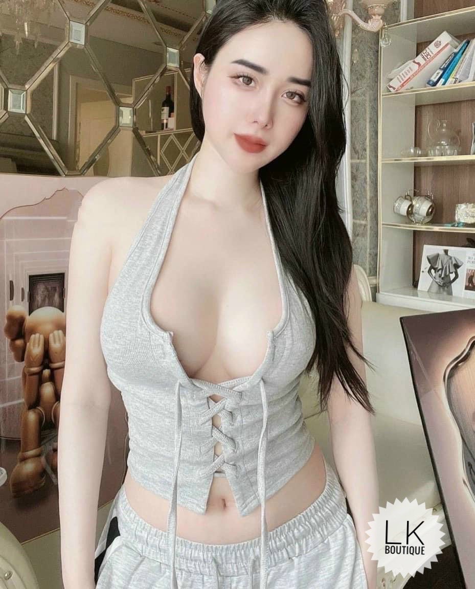 Áo kiểu yếm đeo cổ đan dây ngực croptop