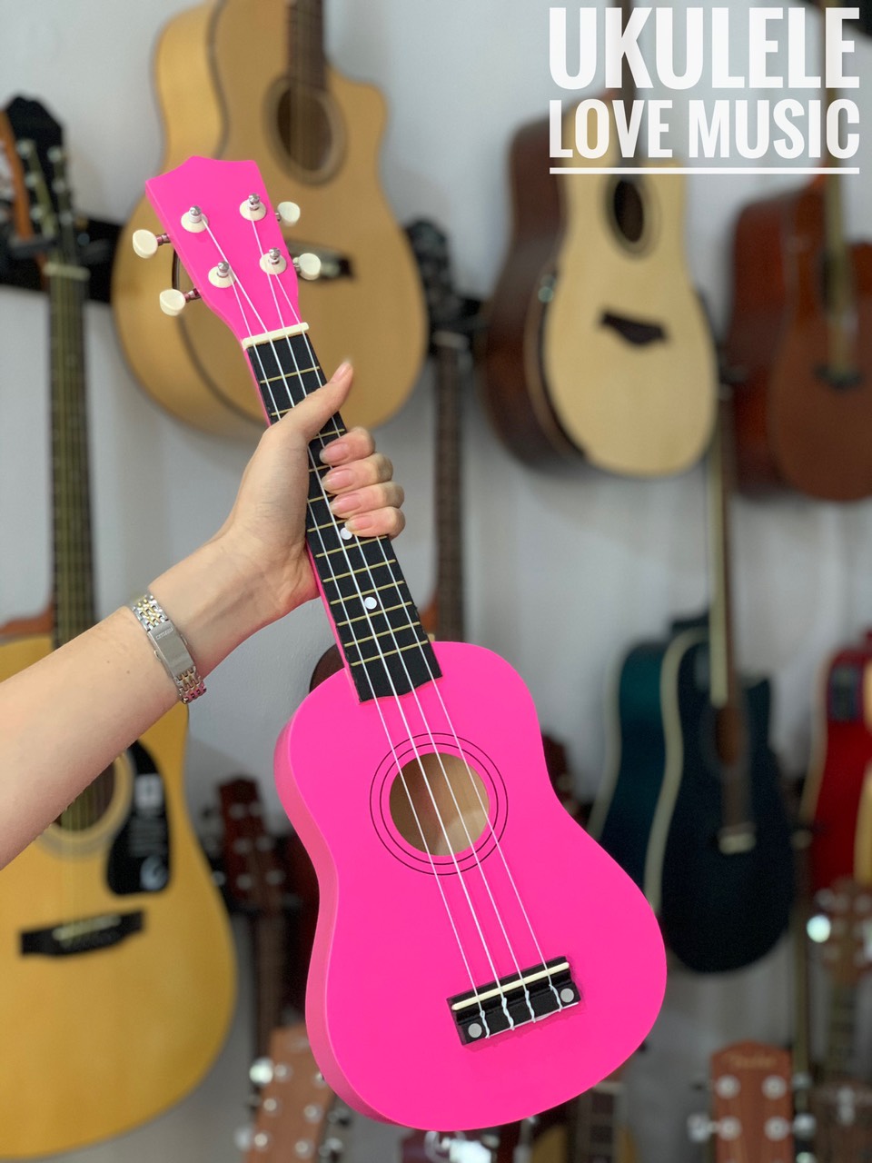 Miễn Học Phí Khi Mua Đàn Ukulele Soprano Màu Cam - Mua 1 Tặng 3 Được 5- HÀNG CÓ SẴN.