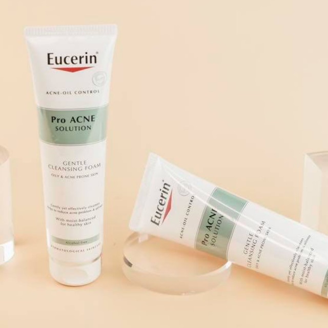 Sữa Rửa Mặt Giảm Mụn Eucerin Pro Acne Solution Gentle Cleansing Foam