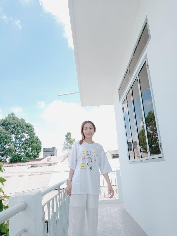 Áo Thun Nữ Tay Lỡ Giá Rẻ