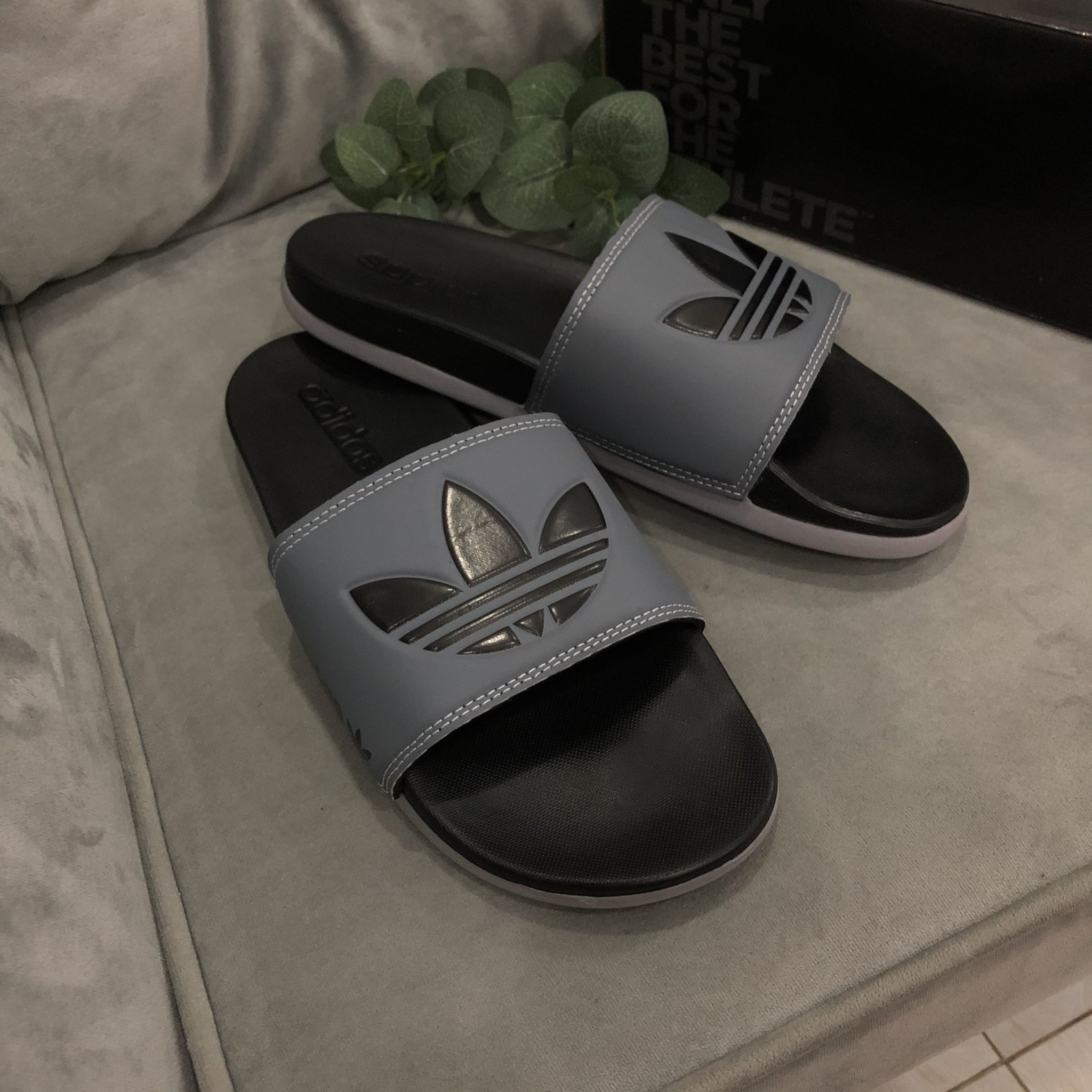 Dép adidas nam plus bông lúa xám
