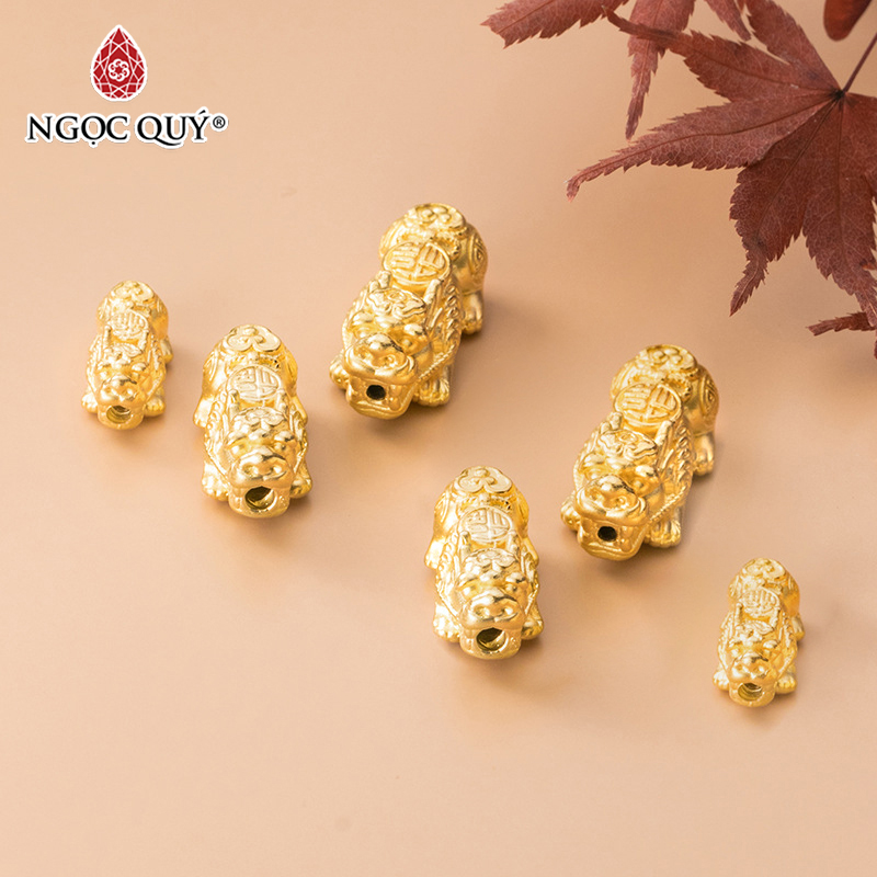 Charm bạc tỳ hưu mạ vàng 24k xỏ ngang - Ngọc Quý Gemstones