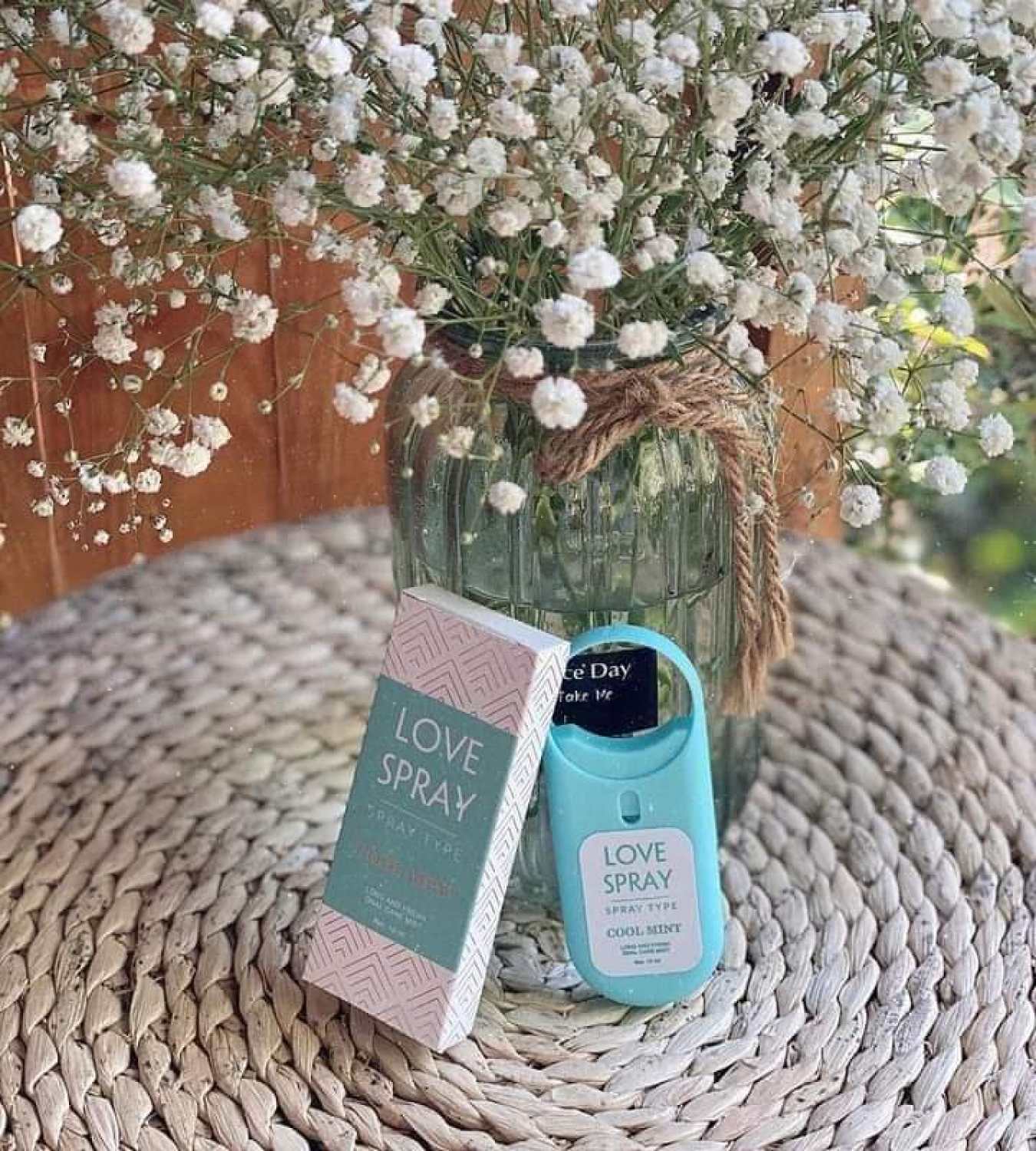 XỊT THƠM MIỆNG LOVE SPRAY BẠC HÀ