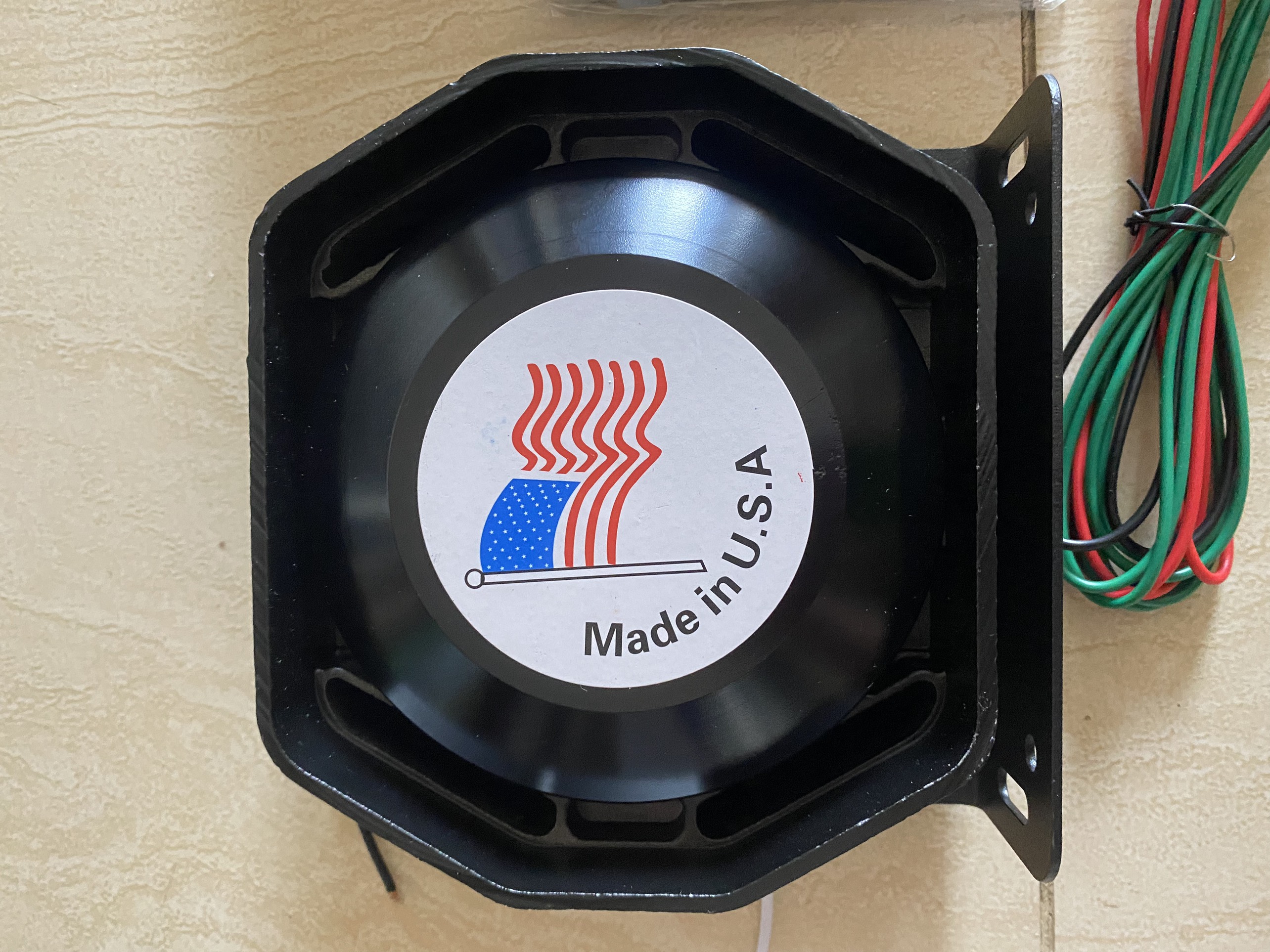 Loa mỏng công suất 300W