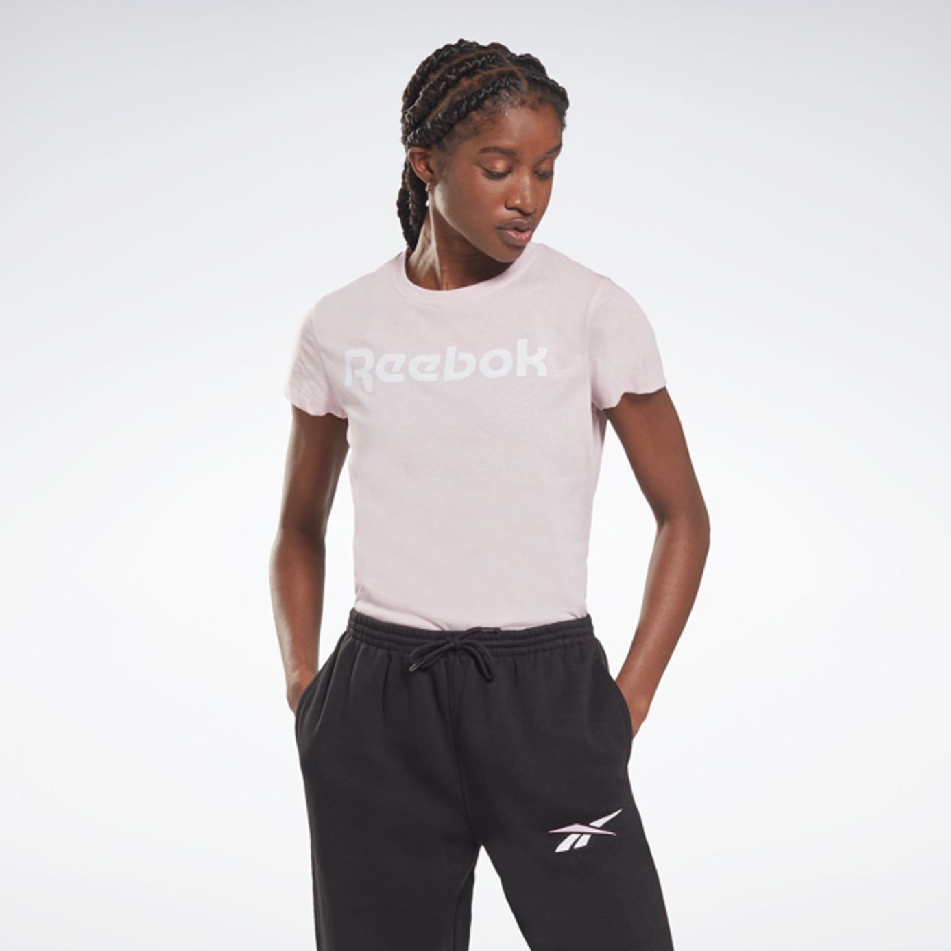 Reebok Áo Nữ Training Essential Graphic Tee frost berry H50981