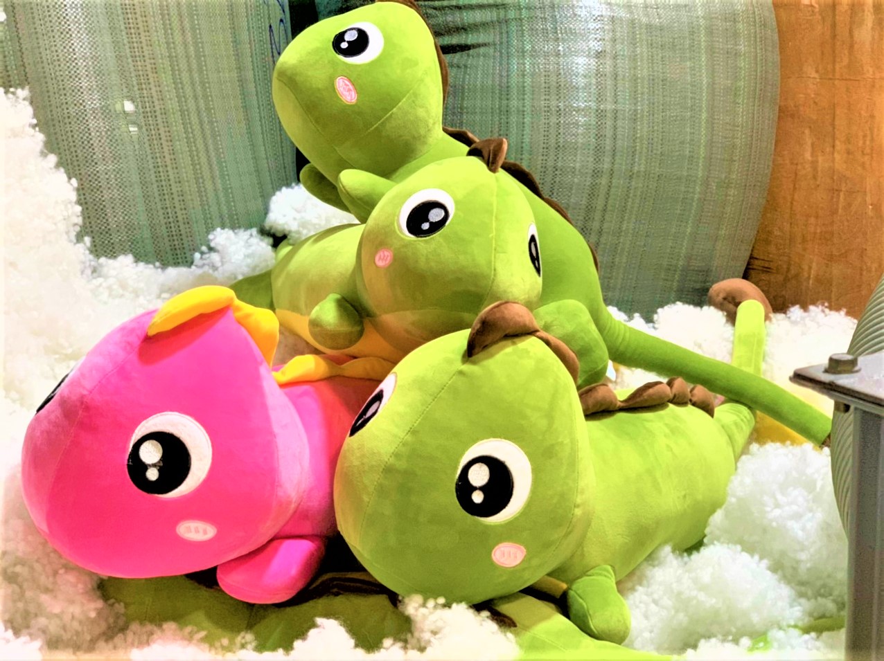 Gối Ôm Gấu Bông Khủng Long Mắt Lồi Cute Vải Nhung Co Dãn 4 Chiều Hàng Cao Cấp - giá xưởng - gấu bông nhồi gòn bi trắng sạch không tạp chất - gaubong268