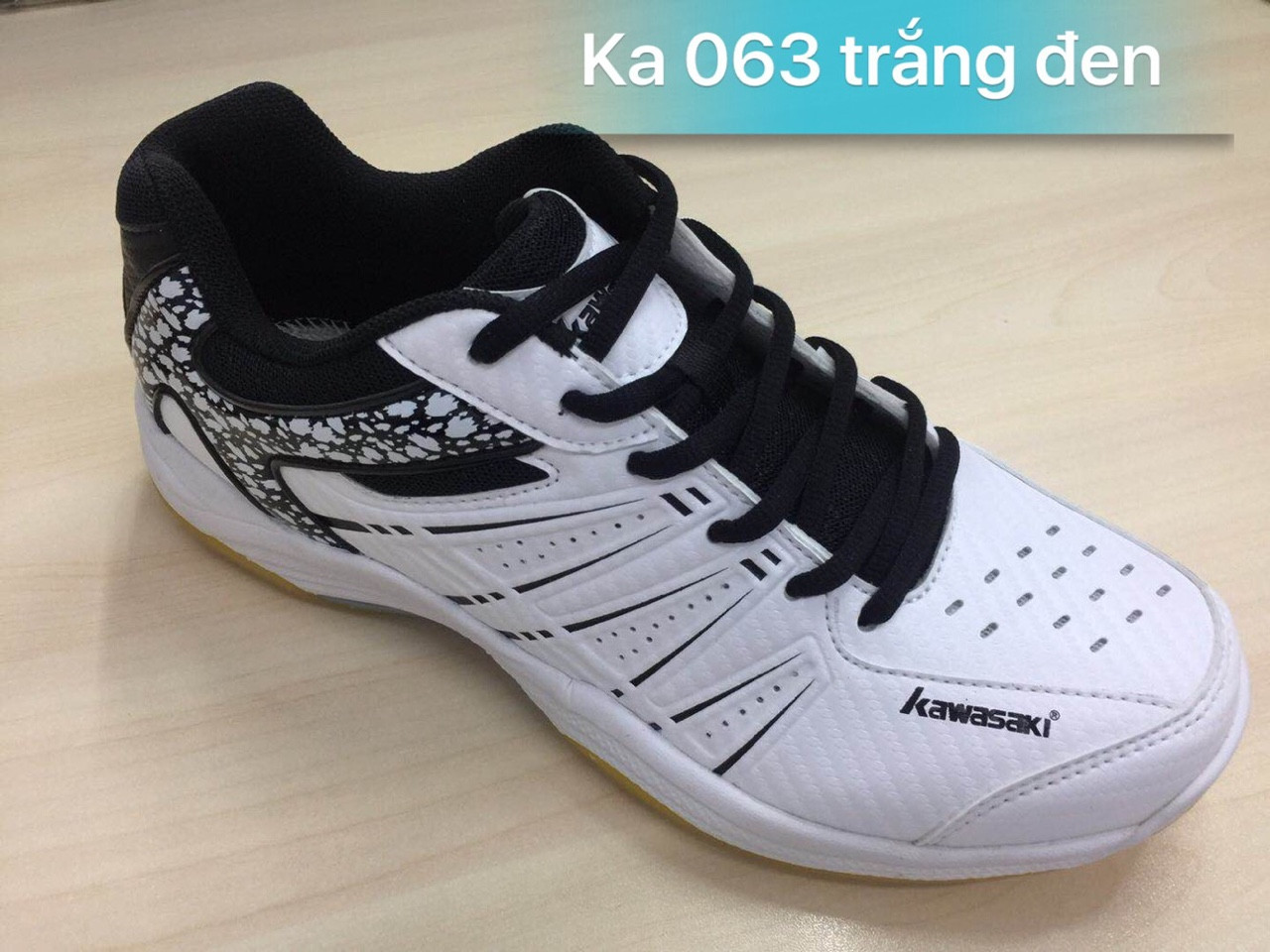 Kawasaki k063 (genuine) white/black shoes