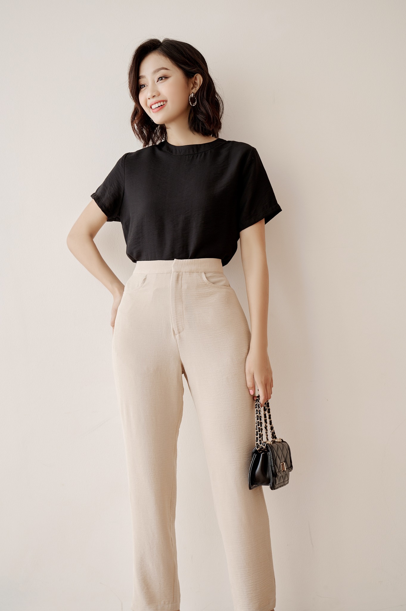 OLV - Áo Basic Tee In Black