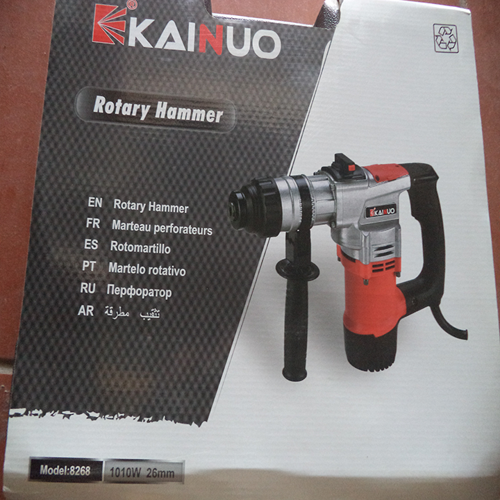 Máy khoan đục bê tông Btec BT 0810 1300W