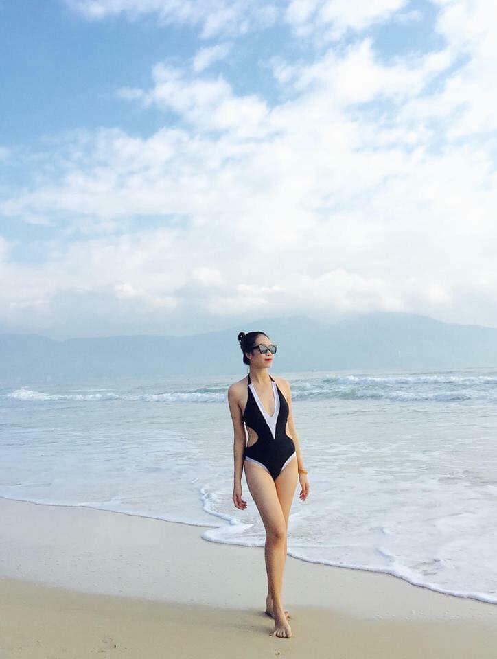 [HCM]Monokini cut out đen viền trắng