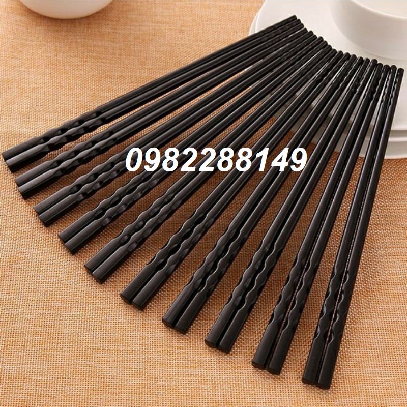 BỘ 10 ĐÔI ĐŨA NHỰA ĐEN LOẠI 1.