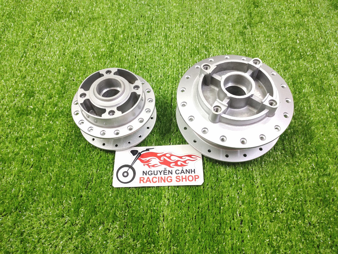 Đùm xe exciter 135- giá 1 cặp như hình