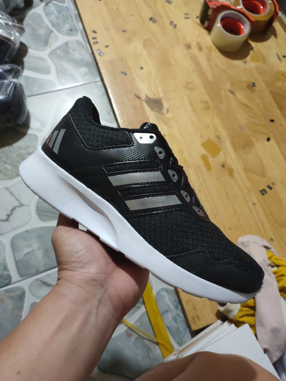 [HCM]Giày sneaker nam nữ đen sọc trắng size 35 đên 43 (CT04)