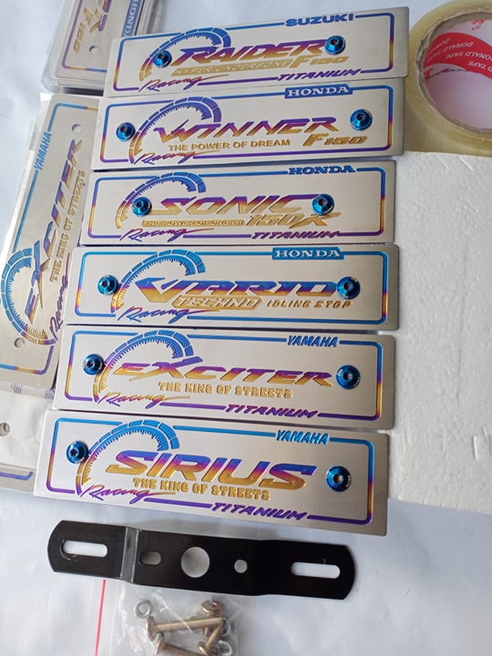 BẢNG TÊN TITAN FULL BÁT.ỐC TITAN LẮP CÁC DÒNG XE .EXCITER.WINER.SONIC.RIDER.SIRIUS.(ae xe gì chọn phân loại cho đúng dòng xe mình nha )