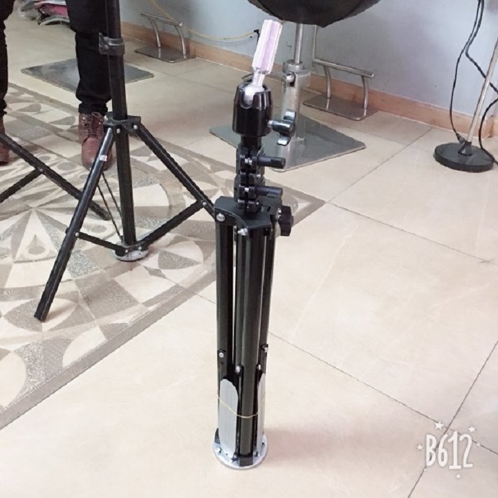 CHÂN CANH HỌC CẮT TÓC