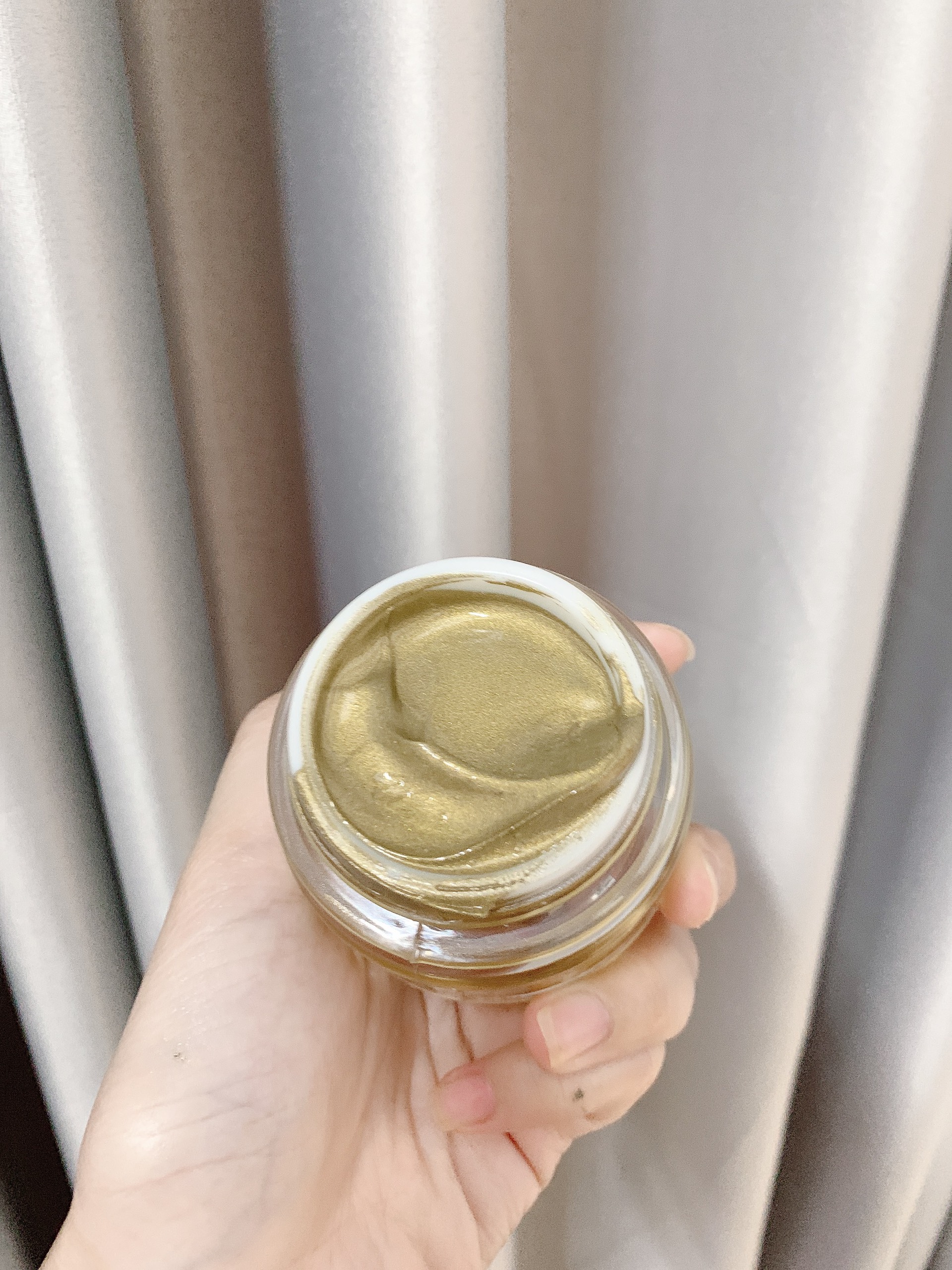 MẶT NẠ NAM CHÂM VÀNG 24K- QLADY(Tặng kèm 1 hủ cao mụn sâm vàng và 1 cục hút) CHÍNH HÃNG