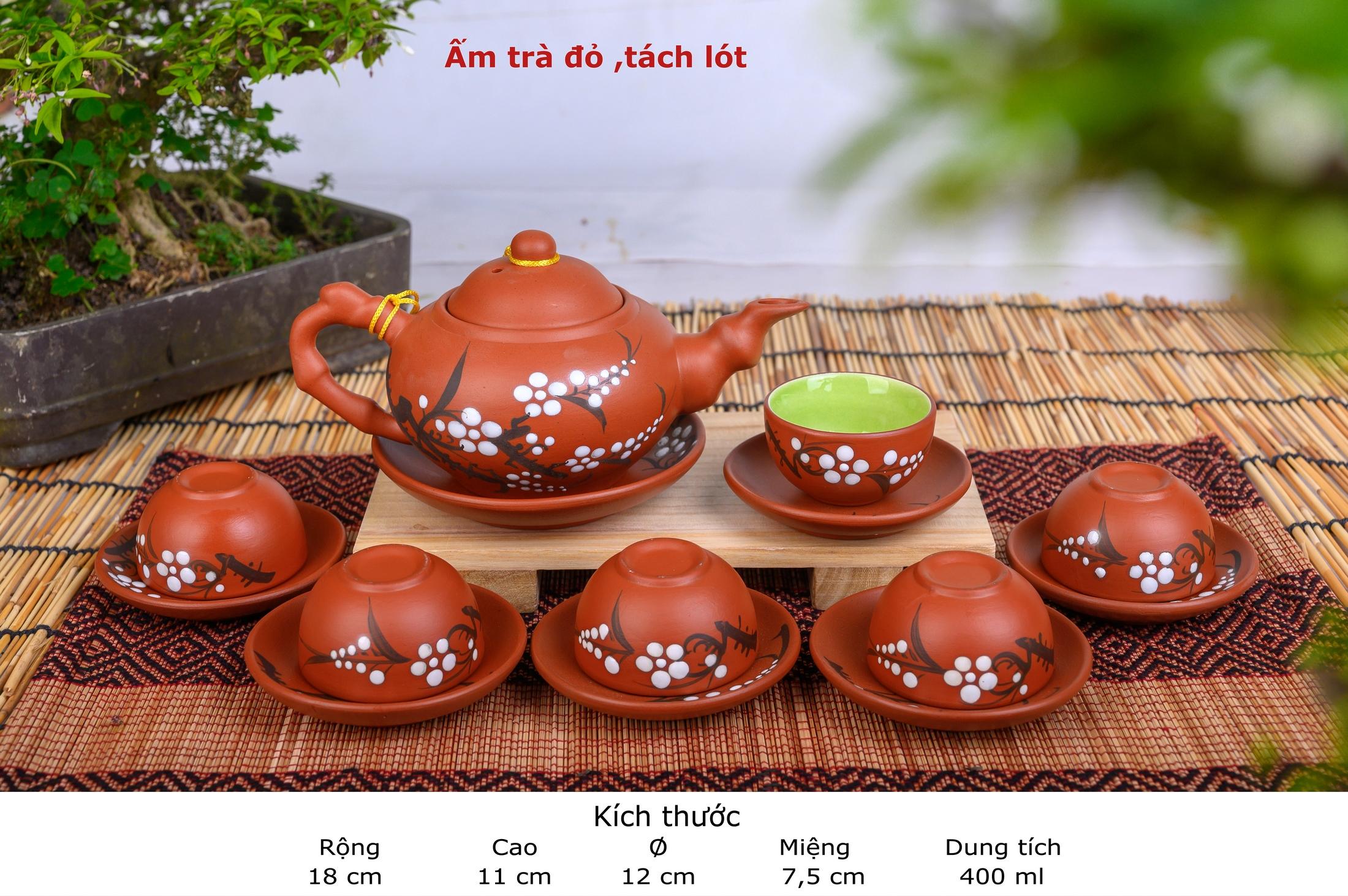 Carved Flower-Patterned Purple Clay Teapot
