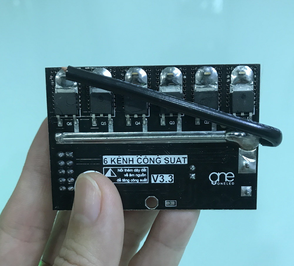 6C30A - Mạch led vẫy 6 kênh công suất cổng 30A