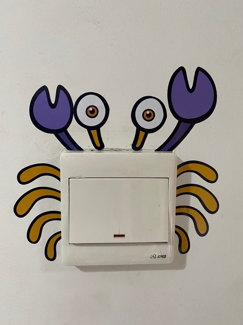 HÌNH DÁN STICKER 11 HÌNH THÚ TRANG TRÍ Ổ ĐIỆN - THUTHAODECOR