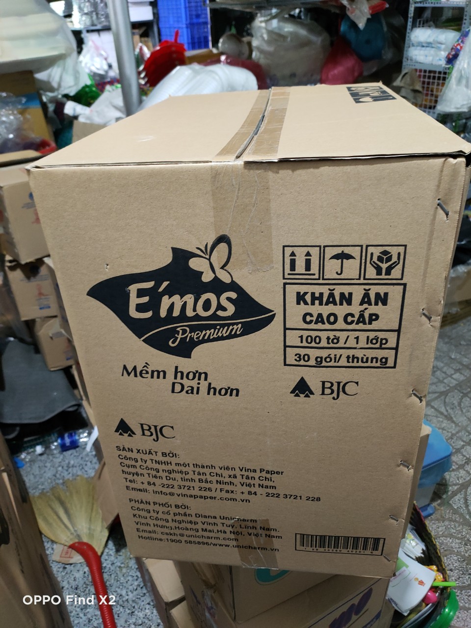 [HCM]Giấy vuông Emos 1 thùng 30 gói
