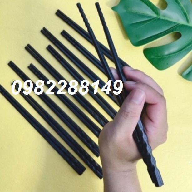 BỘ 10 ĐÔI ĐŨA NHỰA ĐEN LOẠI 1.