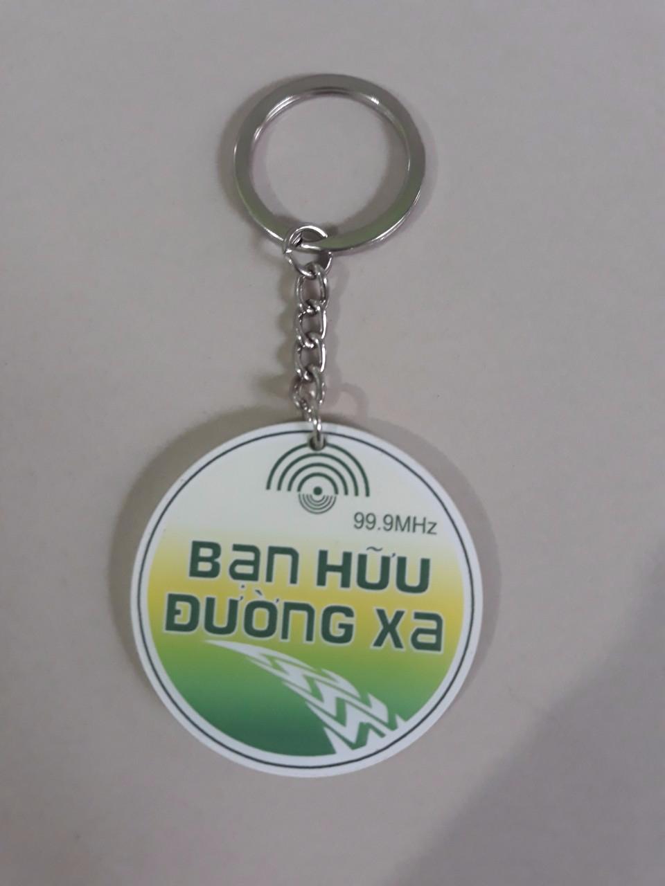 Móc khóa bạn hữu đường xa