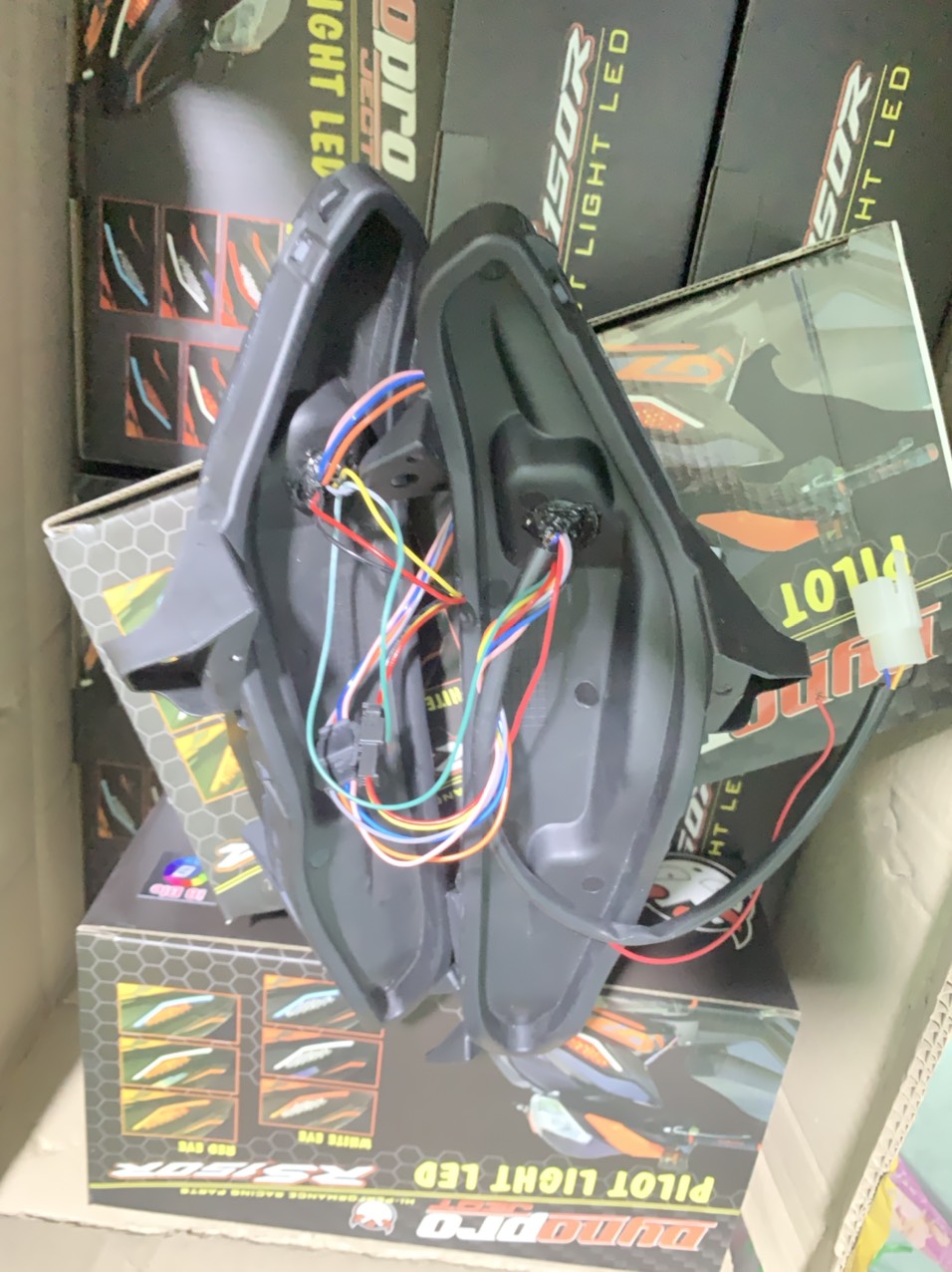 Đèn Led Mắt Cú Audi Lắp Xe WinNer