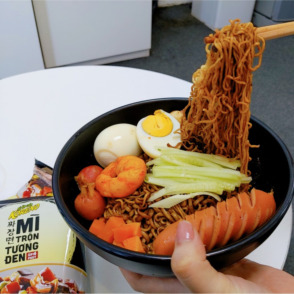 Mỳ Trộn Tương Đen Koreno Ăn Liền 78g