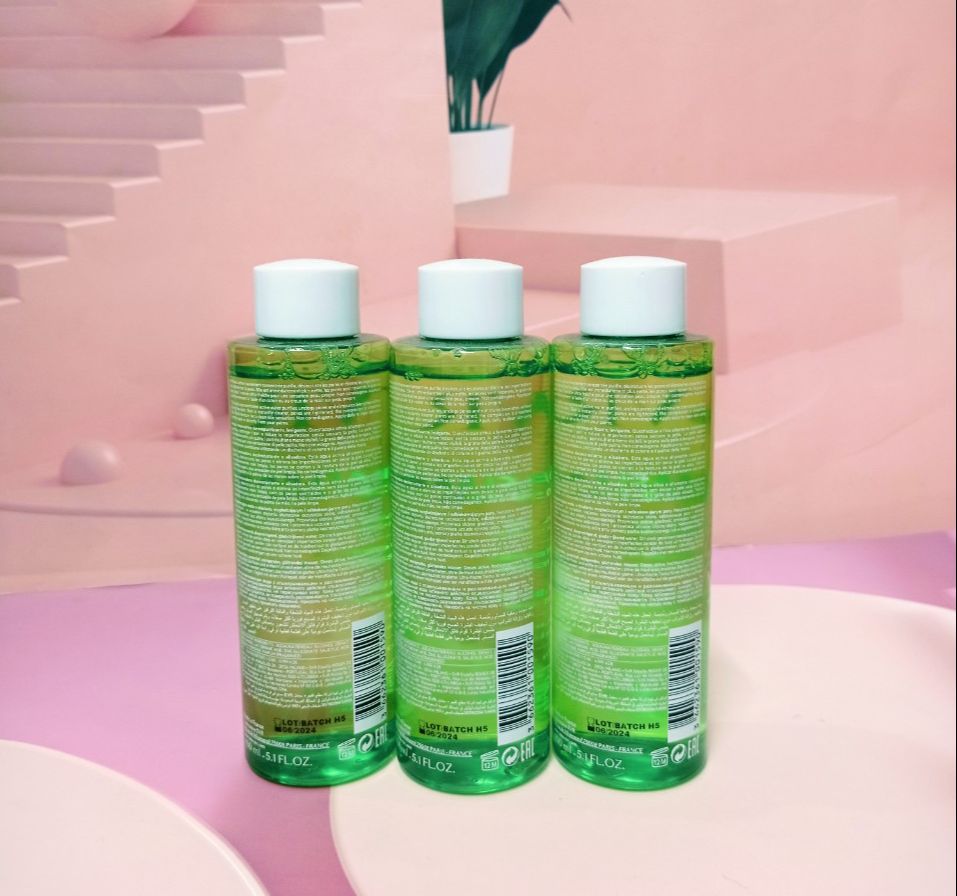 Nước hoa hồng SVR Sebiaclear Micro Peel 150ml